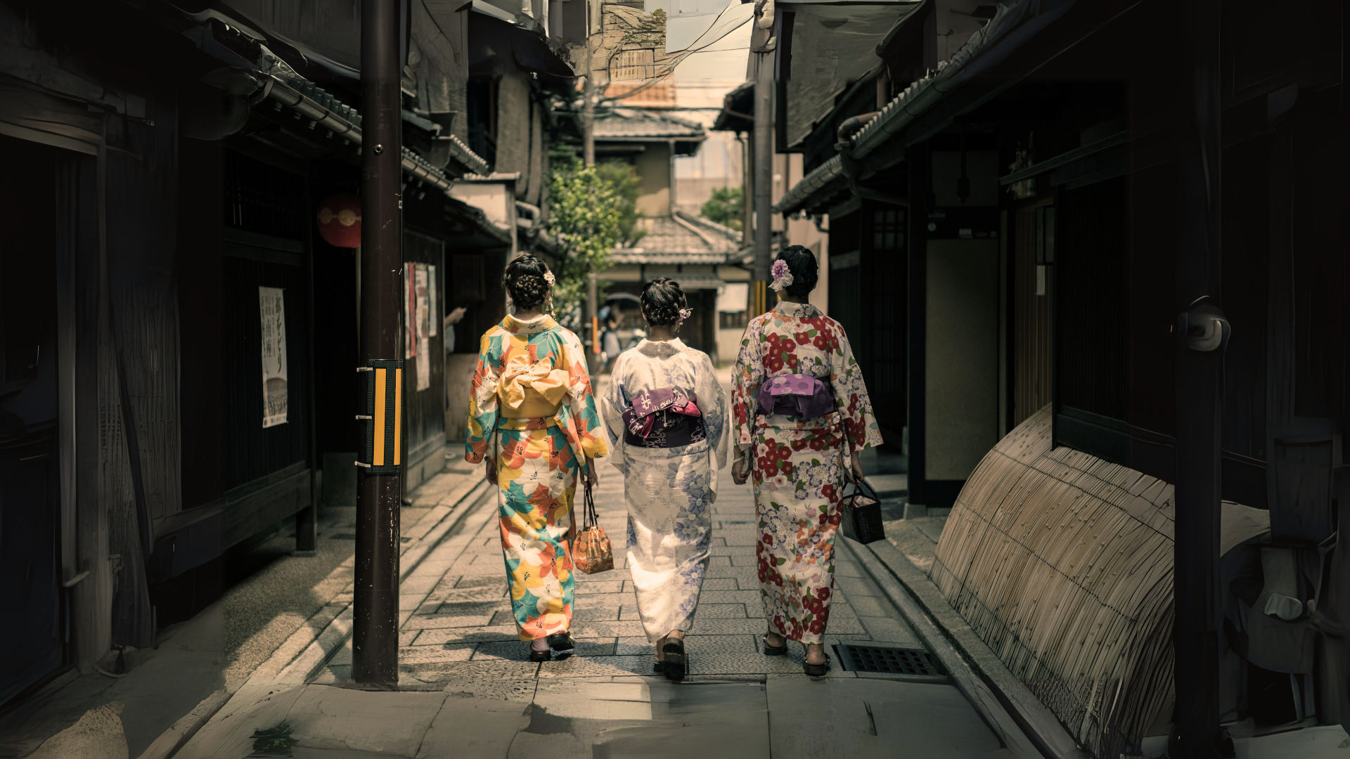 Femmes japonaises portant kimonos traditionnels